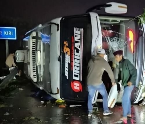 Diduga Aquaplaning, Bus Terguling di Tol Pemalang–Batang: 3 Orang Meninggal