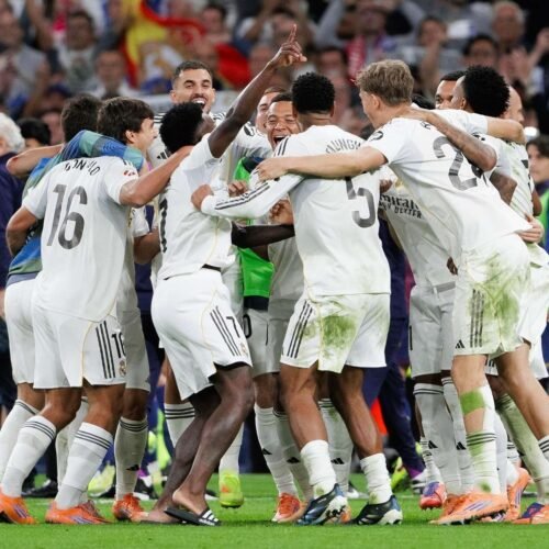 El Clasico: Real Madrid Tekuk Barcelona 2-1 di Bernabeu