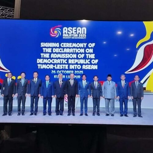 Momen Diplomasi ASEAN: Sambutan Hangat PM Anwar untuk Presiden Prabowo