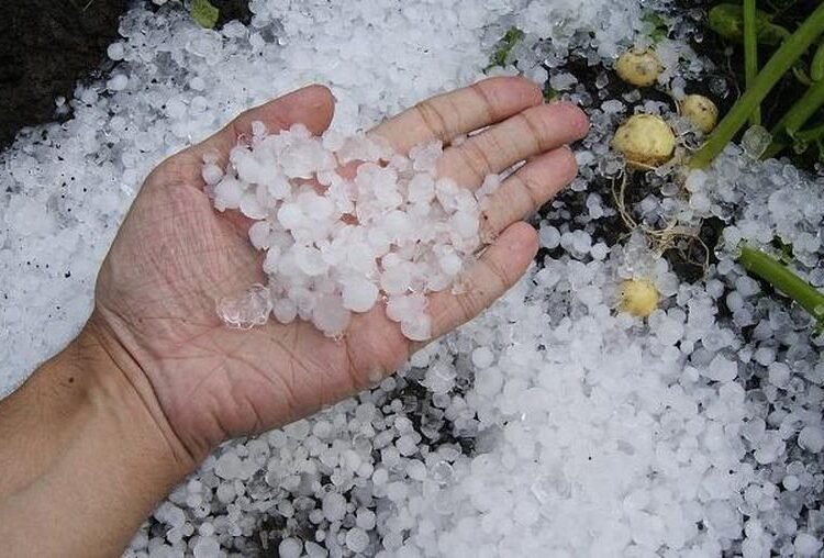 Fenomena Langka di Tangerang, BMKG Ungkap Penyebab Ilmiah Hujan Es Akhir Oktober 2025